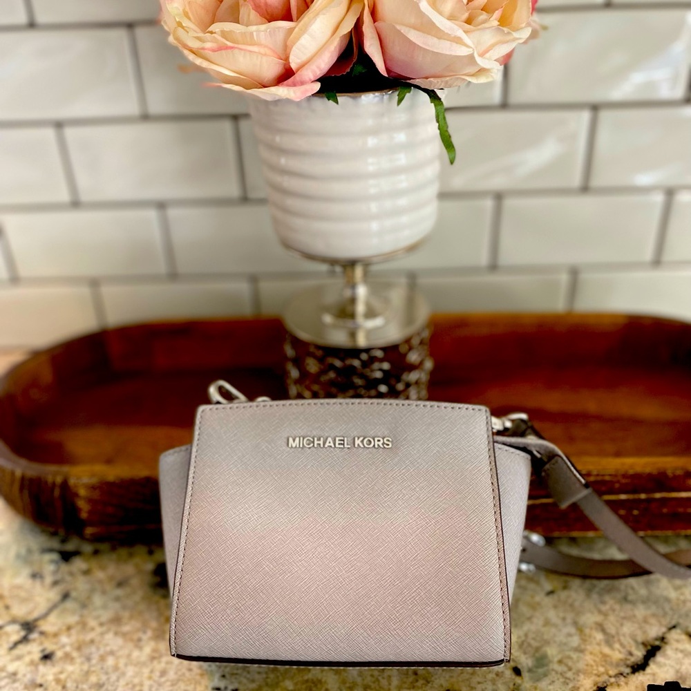 Michael Kors Compact Crossbody
